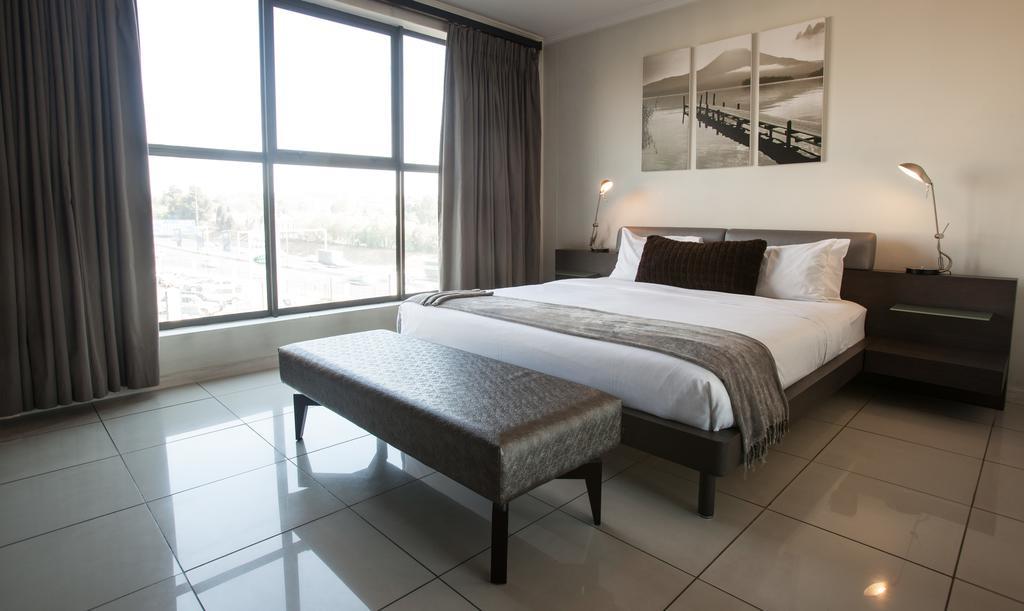 The Nicol Hotel And Apartments Johannesburg Exteriör bild